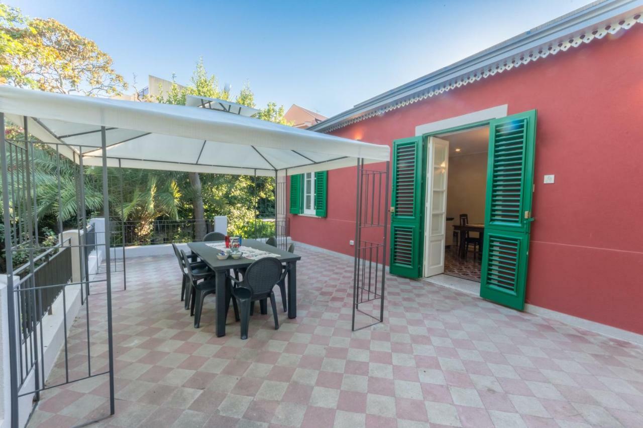 Giardino Labruto Lägenhet Messina Exteriör bild